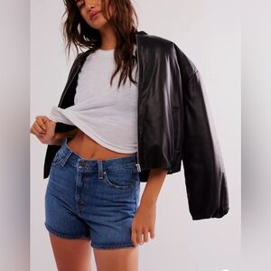 NWT Free People LEVIS Denim 80’s Mom Shorts size 30
